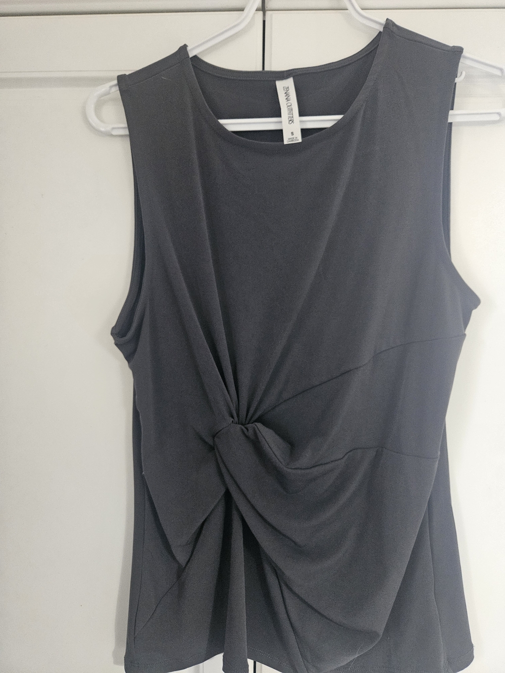 Zenana Outfitters Charcoal Gray Knot-Front Sleeveless Tank